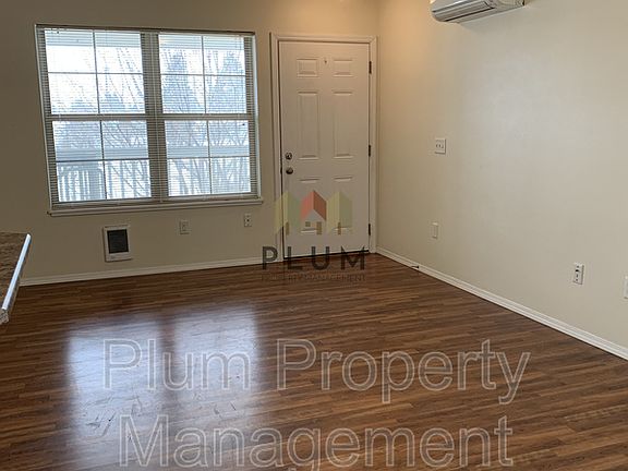5th image of 1309 Montana St APT 102