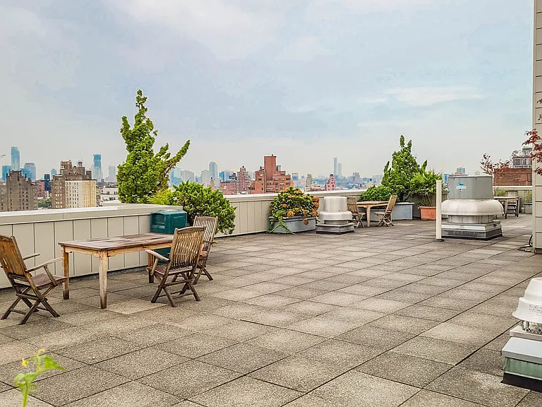 79 W 12th St #7A — Photo 29
