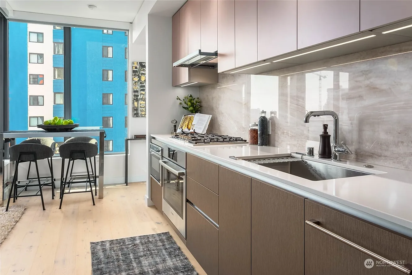 1 bed, 531 sqft, $2,800 — Photo 3