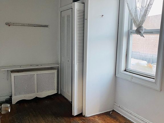 3rd image of 2742 W 15th St APT 2A
