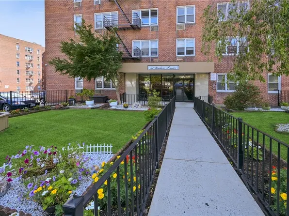 52 Yonkers Terrace #2H, Yonkers, NY 10704