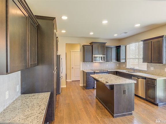5th image of 9504 13th Avenue Ct E