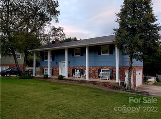 2310 24th Ave NE, Hickory, NC 28601