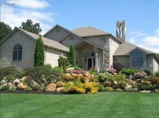 16051 Pine Bluff Ct, Fenton, MI