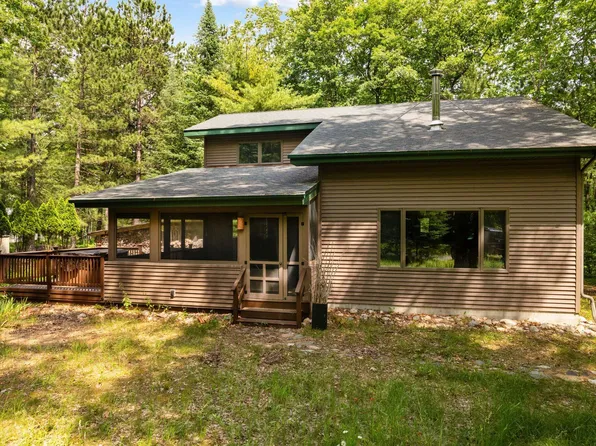 7405 Douglas Lake Rd, Johannesburg, MI 49751