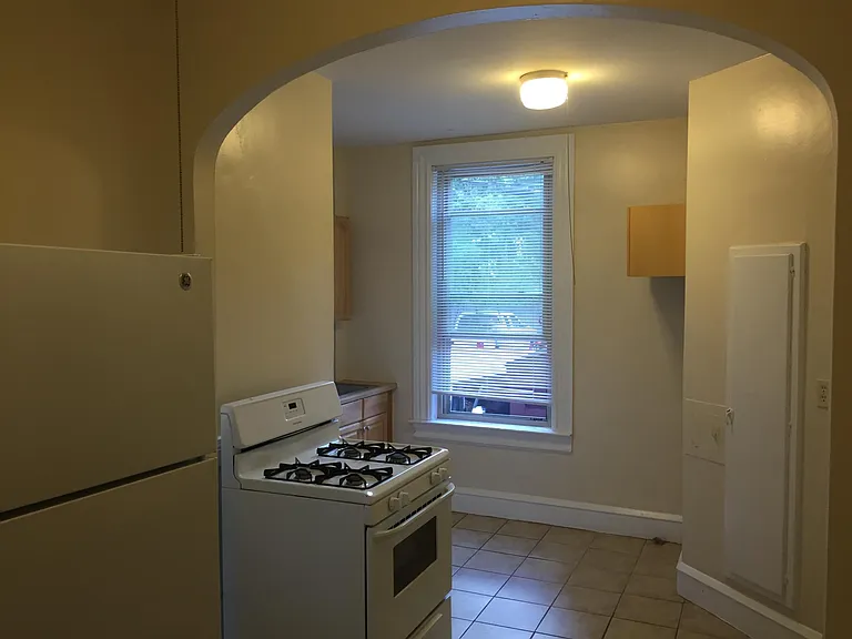 90 S Angell St #1 — Photo 3