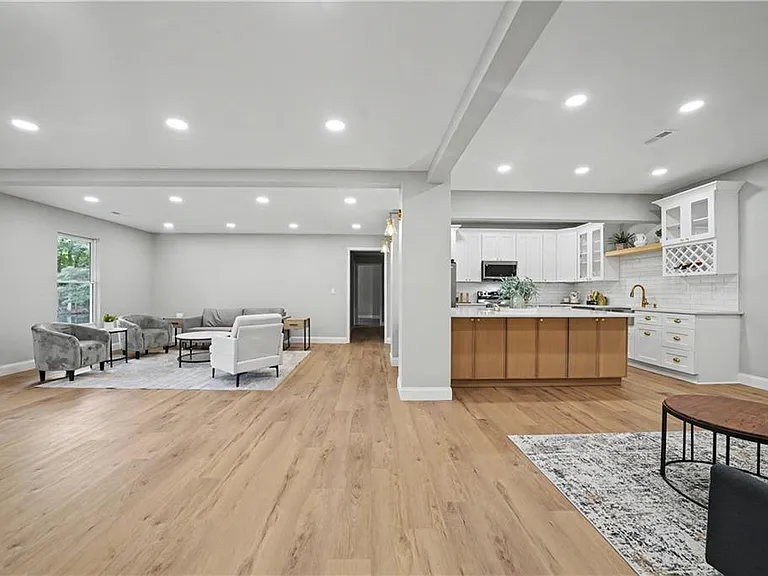 195 Brightmore Way — Photo 33