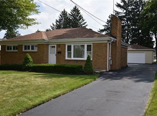 65 Parish Ave, Hubbard, OH 44425