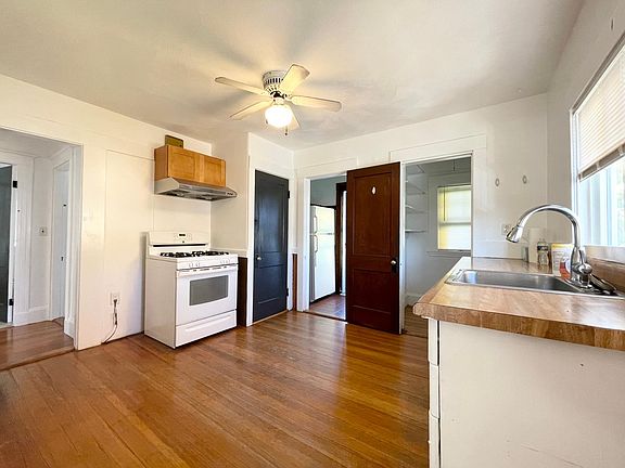 3rd image of 114 Hollis Ave #114