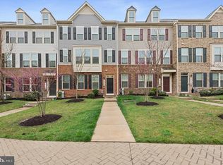 10157 Dorsey Ln, Lanham, MD