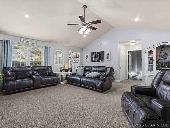 4th image of 92 John Vernon Dr
