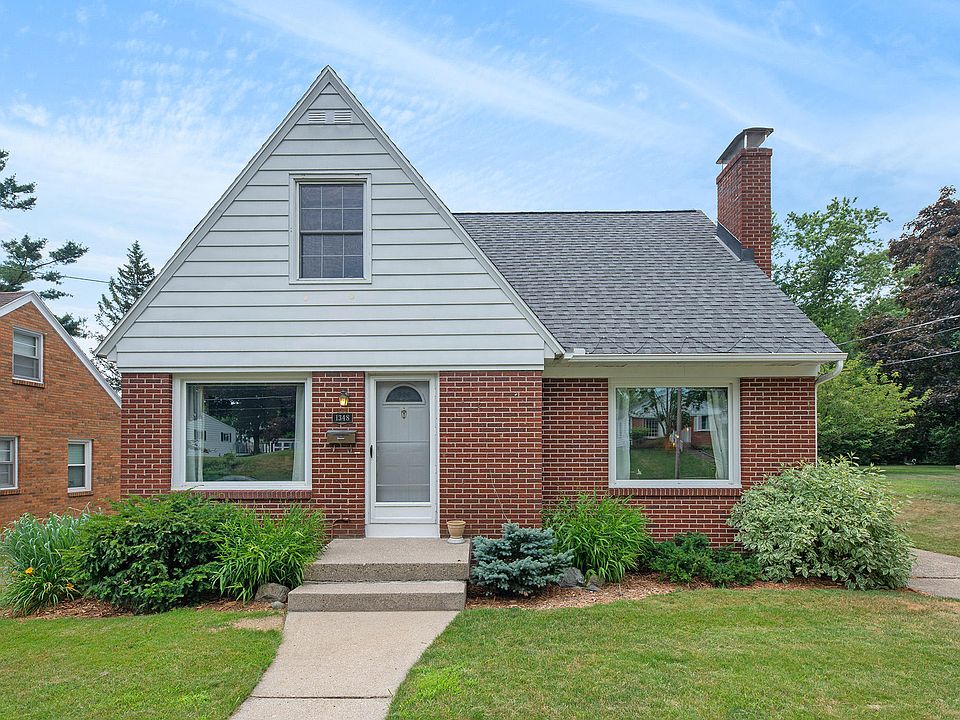 1st image of 1348 Arianna St NW