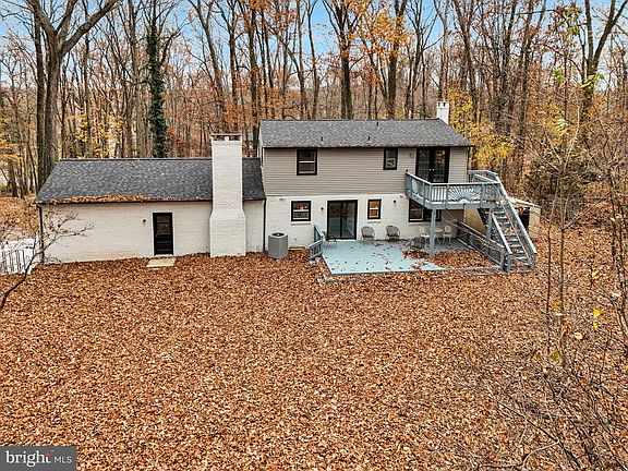 4th image of 7923 Hickory Rd