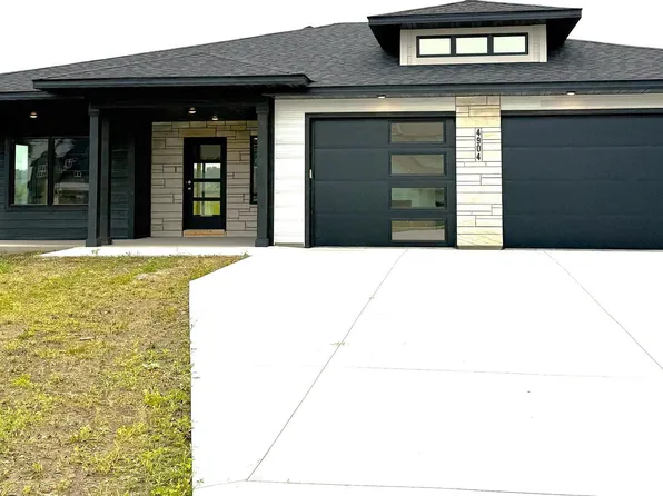 4904 Noble Ln NW, Rochester, MN 55901