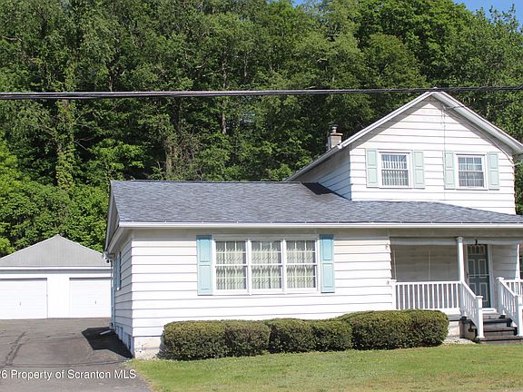2nd image of 974 Lakeland Dr