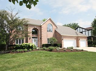 1613 Lois Ct, Geneva, IL 60134