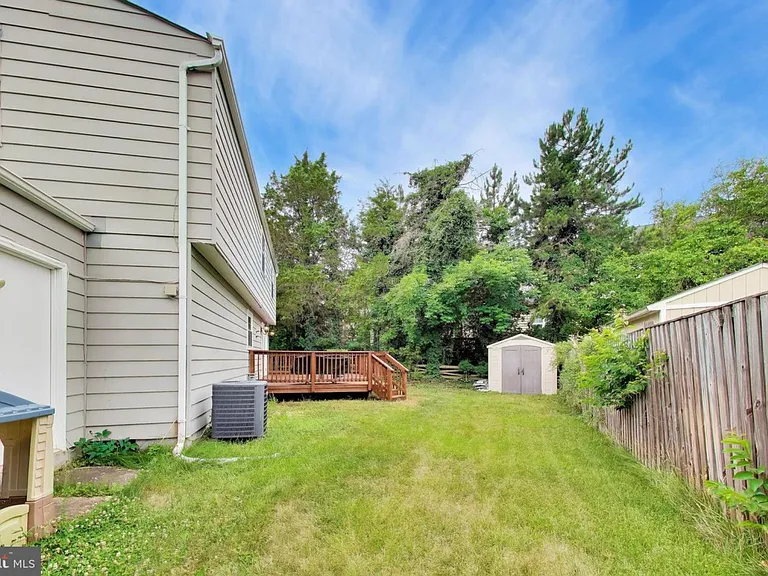 5932 Peregrine Dr — Photo 30