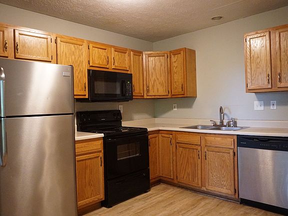 5th image of 1208 Holloway Dr APT 7