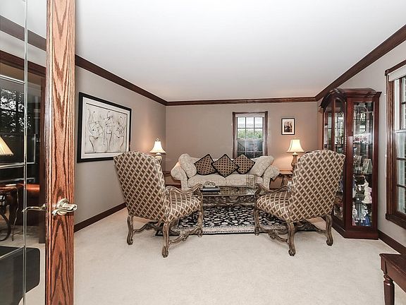 5th image of 3850 Anjou Ln