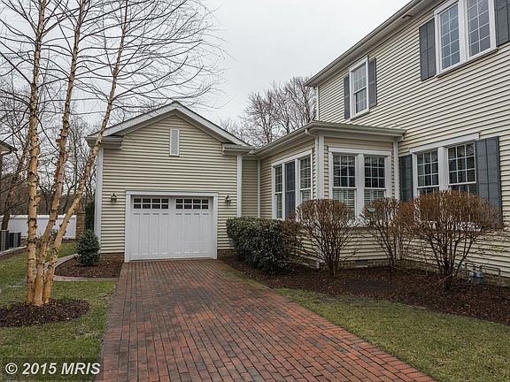 4th image of 28619 Old Pasture Dr