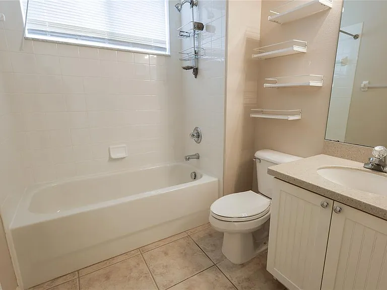 18014 Java Isle Dr — Photo 18