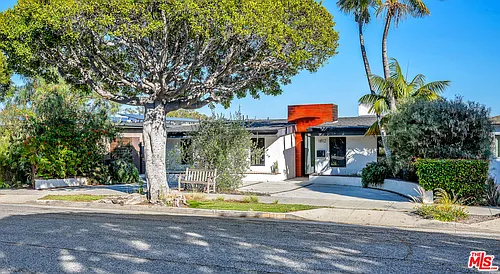1812 Navy St Photo 1