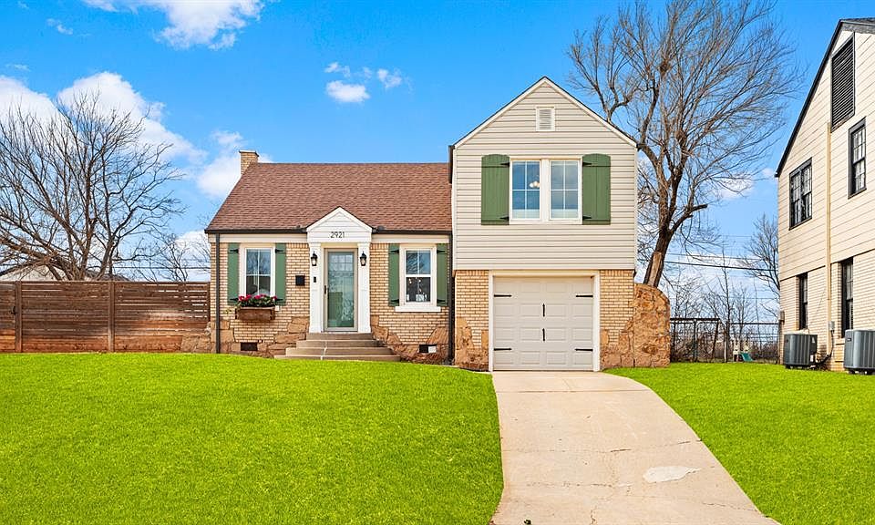 1st image of 2921 Cummings Dr