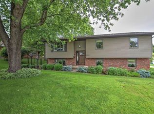 150 S Acorn Dr, Decatur, IL 62521