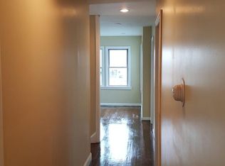 202 Seaview Ave FLOOR 2, Bridgeport, CT 06607