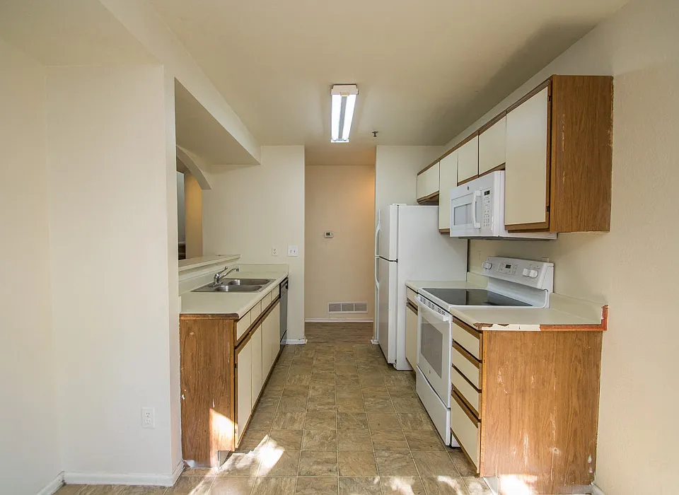 1919 Arapahoe Ave Kitchen