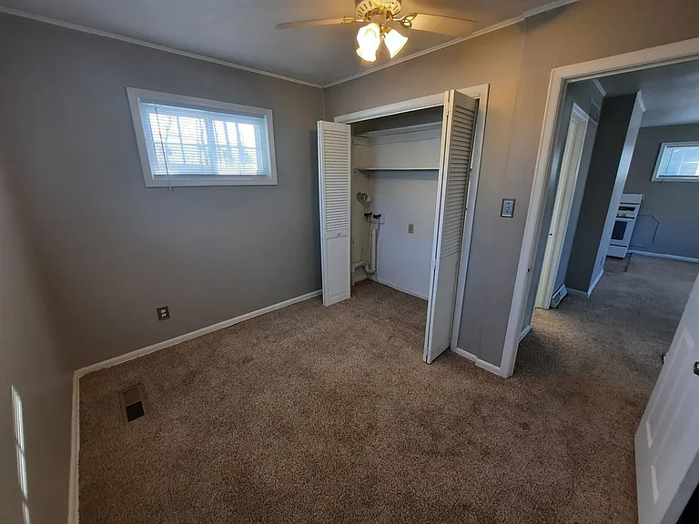 2319 Williams St — Photo 16