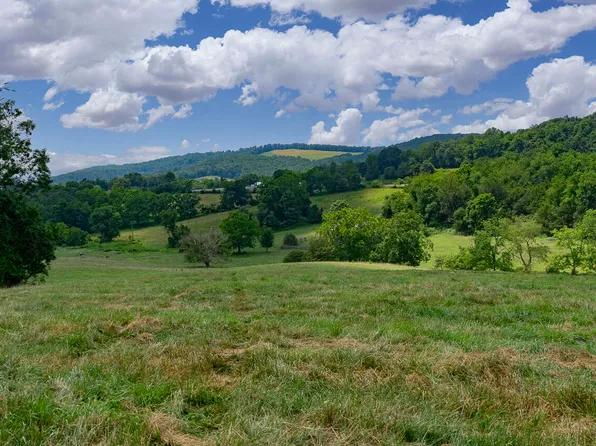 Sunnybrook Rd, Fairfield, VA 24435