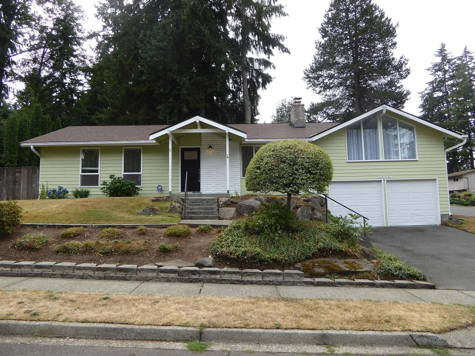 4 bed, 1525 sqft, $3,300 — Photo 1