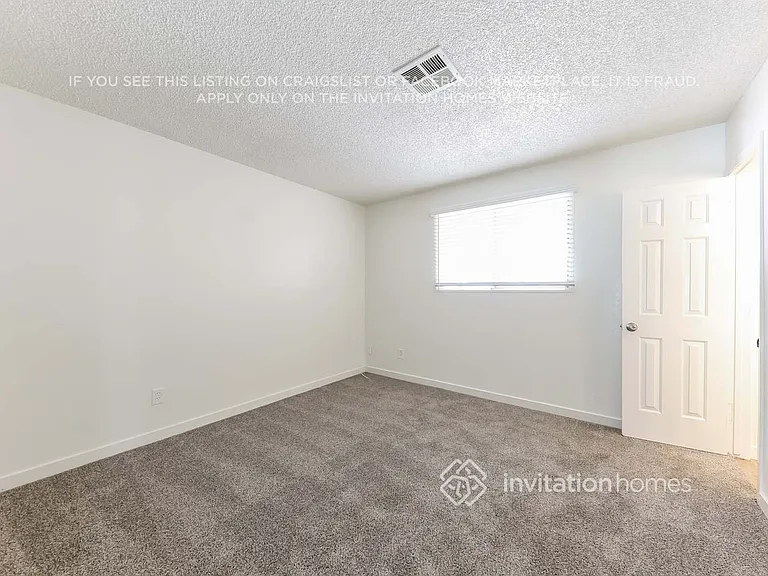 17454 N 14th Ave — Photo 11