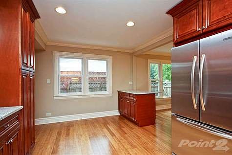 456 S Bennett Ave Palatine IL-small-005-Kitchen-666x444-72dpi