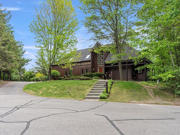 4th image of 10047 Cove Pointe Rd
