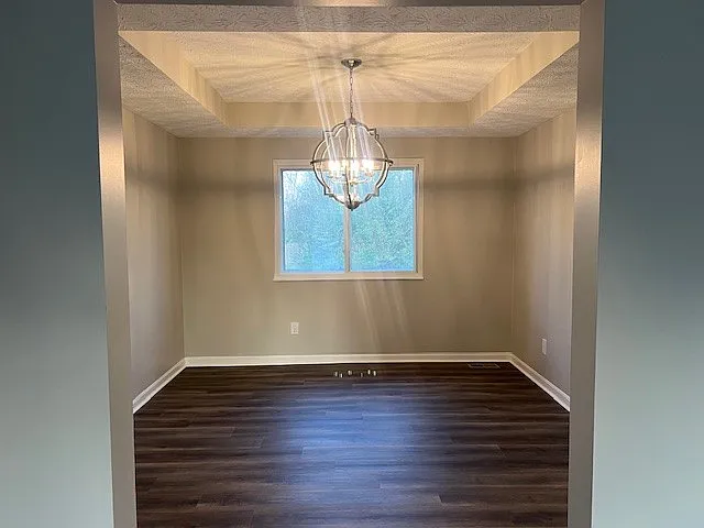 4834 Cornell Dr — Photo 8