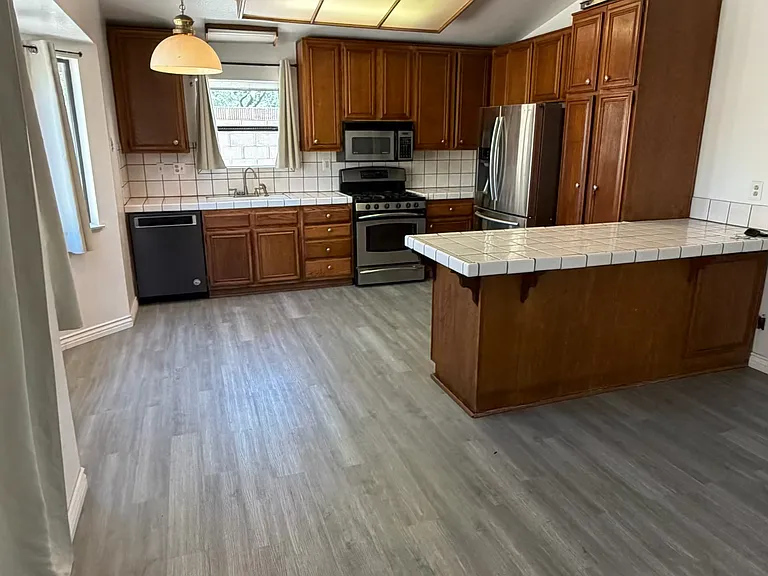 44002 Shad St — Photo 4