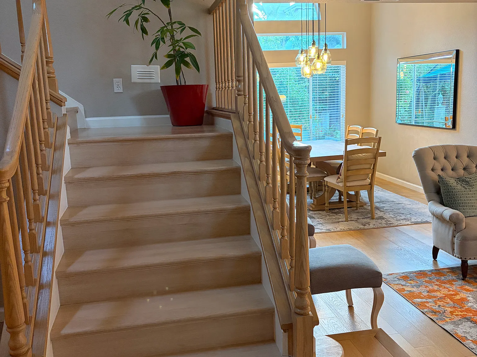 4 bed, 2445 sqft, $7,900 — Photo 3