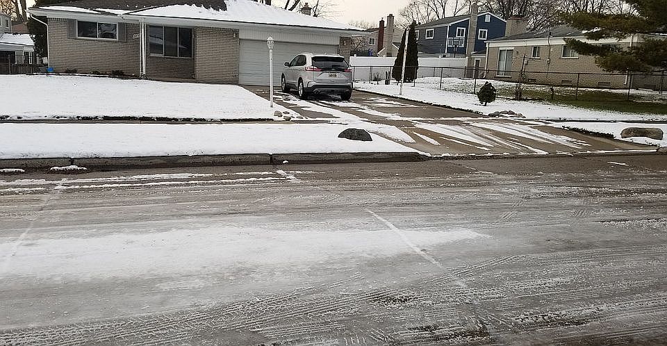 1st image of 29753 Guy St