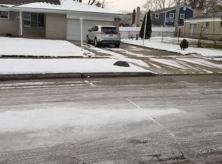 29753 Guy St, Southfield, MI 48076