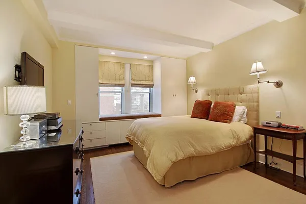 Sold by Corcoran | media 3