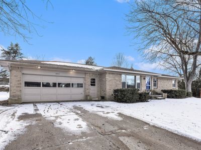 2712 Leelanau Dr NE, Grand Rapids, MI, 49525