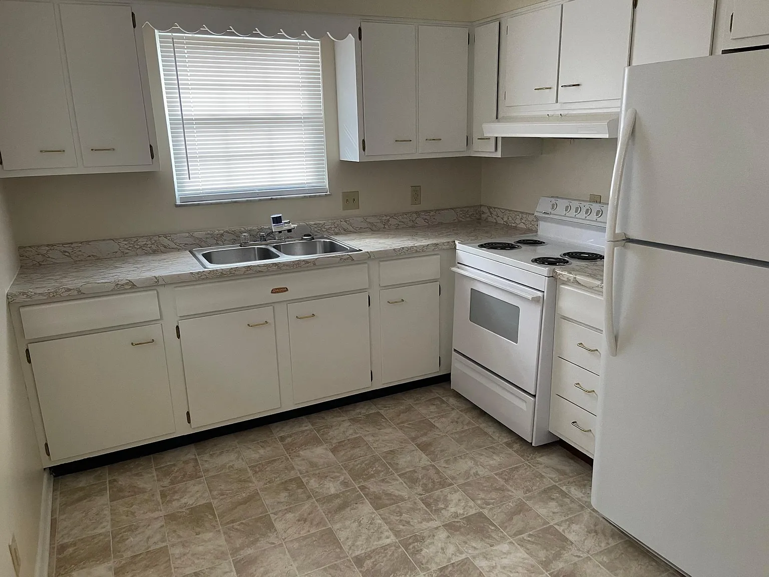 1220 Kanawha Ter — Photo 4