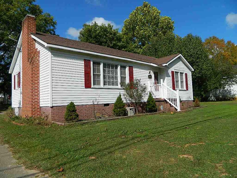 1st image of 563 Natchez Trace Dr