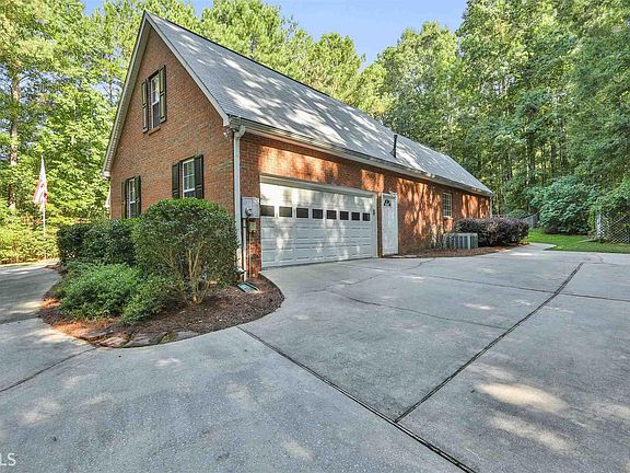 5th image of 75 Hazelridge Ln