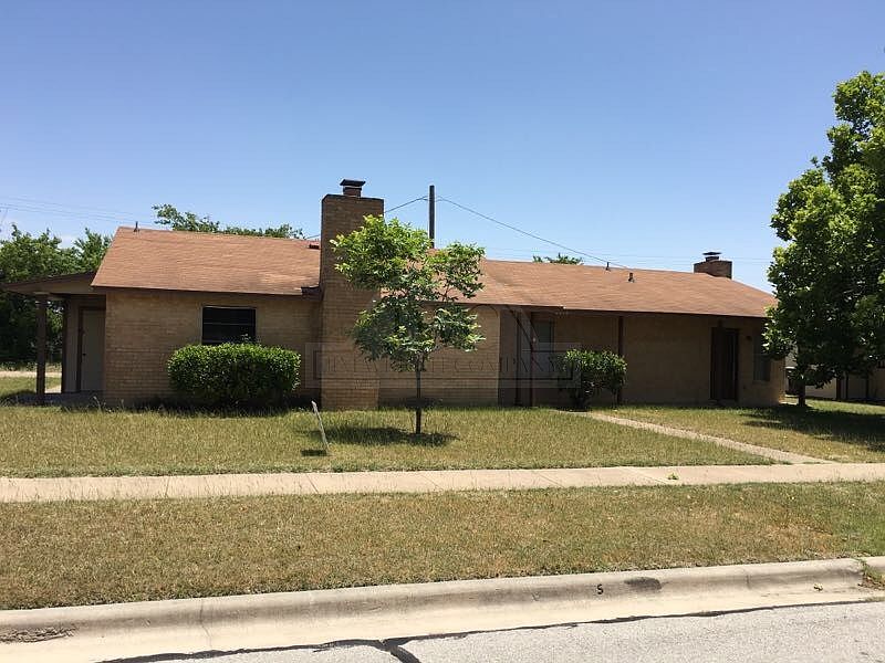 1st image of 2210 Hunt Dr #B