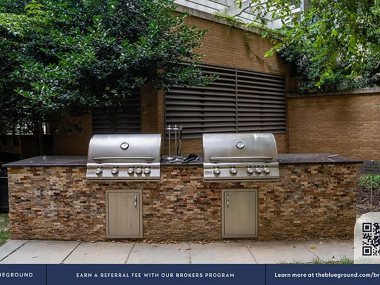 Building's BBQ
