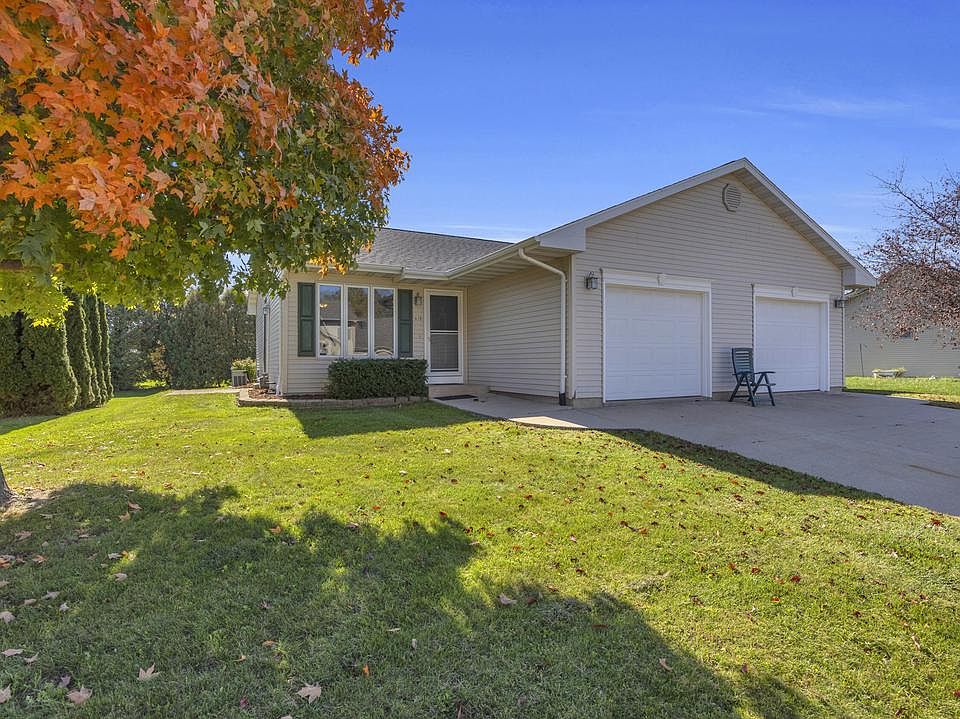 1st image of 435 Birch Tree AVENUE