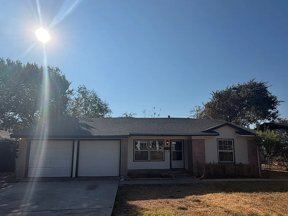 13616 Littlecrest Dr